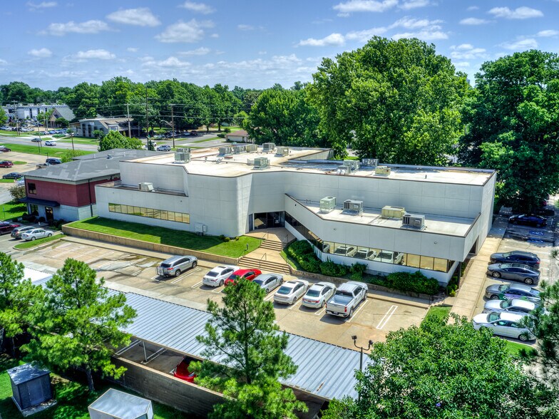 More Photos Of 4520 S Harvard Ave, Tulsa Medical For Sale