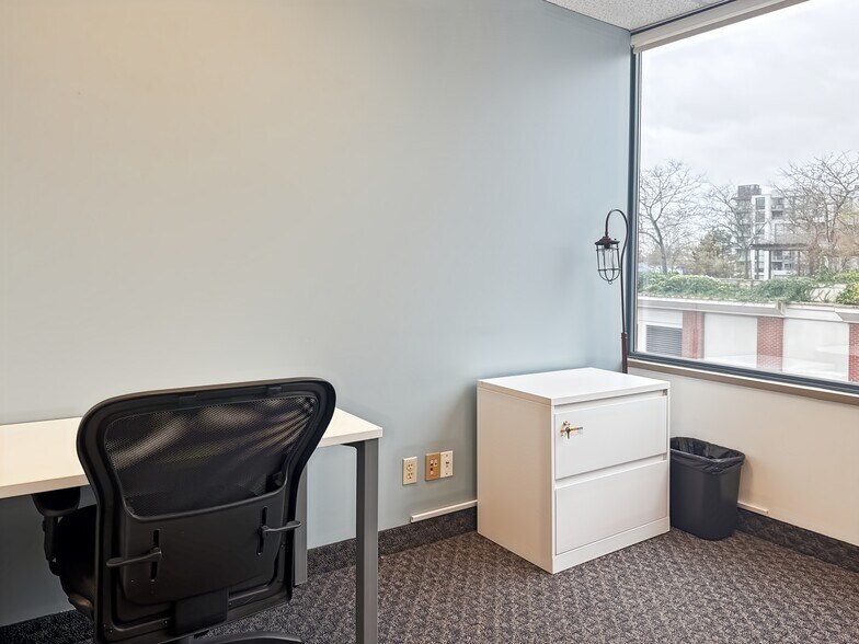 More Photos Of 5811 Cooney Rd, Richmond Coworking Space