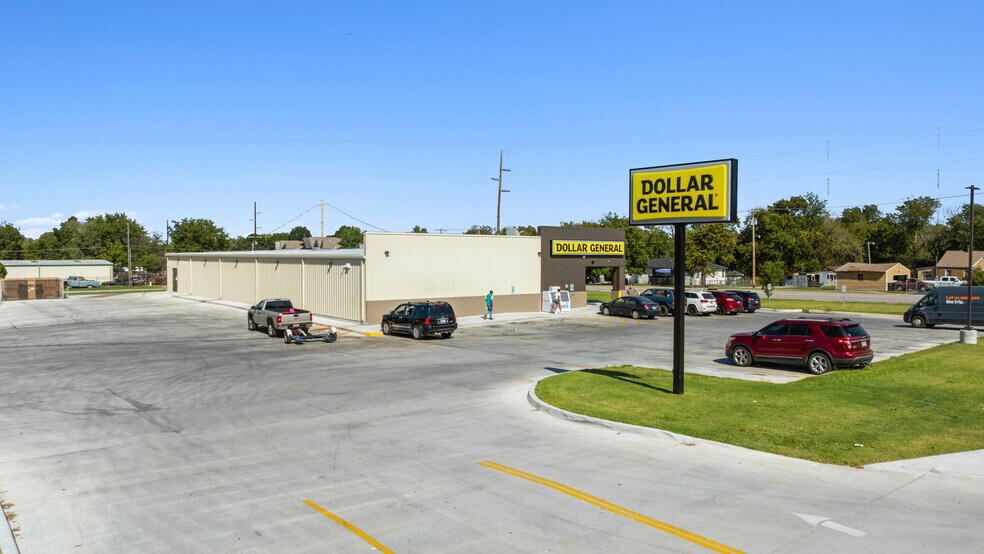 More Photos Of 5602 N Lewis Ave, Tulsa Freestanding For Sale