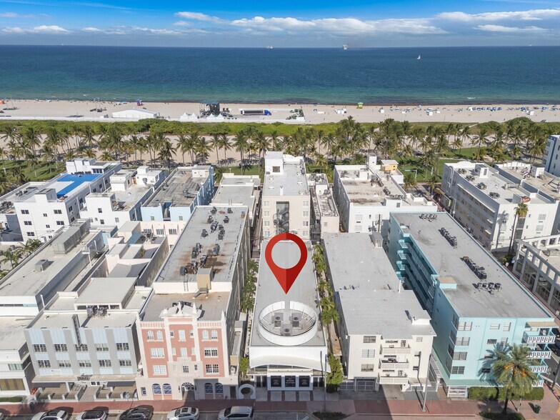 More Photos Of 721 Collins Ave, Miami Beach Storefront For Sale