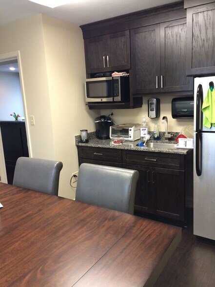 More Photos Of 203 Kerneywood St, Lakeland Coworking Space