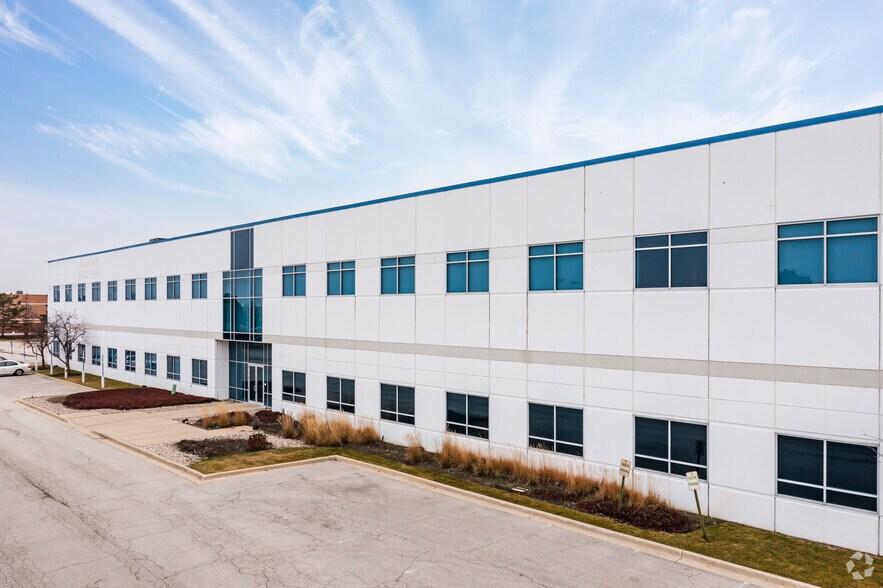 Primary Photo Of 175 Ambassador Dr, Naperville Distribution For Lease
