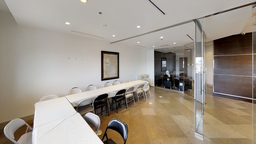 More Photos Of 6701 S Red Rd, South Miami Medical For Sale