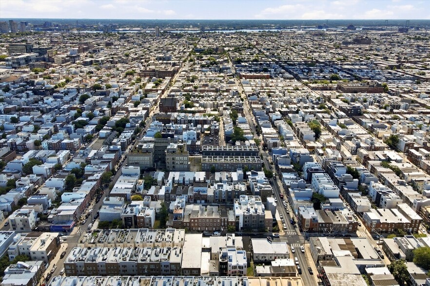 More Photos Of 1328 S 20th St, Philadelphia Distribution For Sale