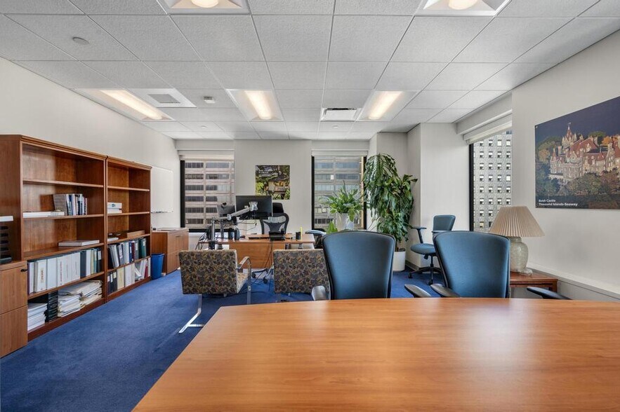 More Photos Of 633 Third Ave, New York Office For Sale