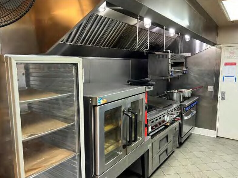 More Photos Of 624 Hilgard Ave, Los Angeles Apartments For Sale