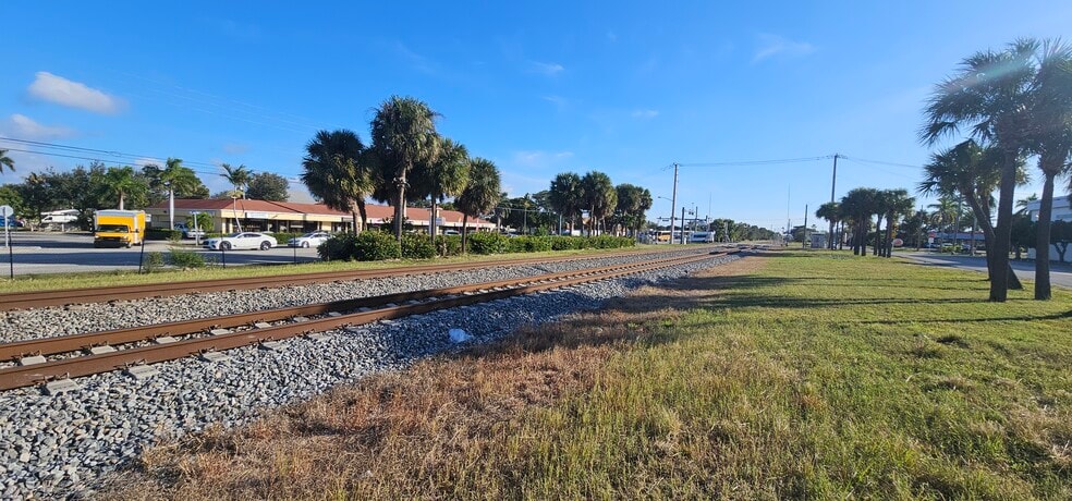 More Photos Of 888 East Coast Ave, Lantana Freestanding For Sale