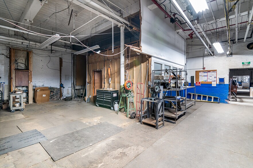 More Photos Of 248 Pine St, Pawtucket Warehouse For Sale