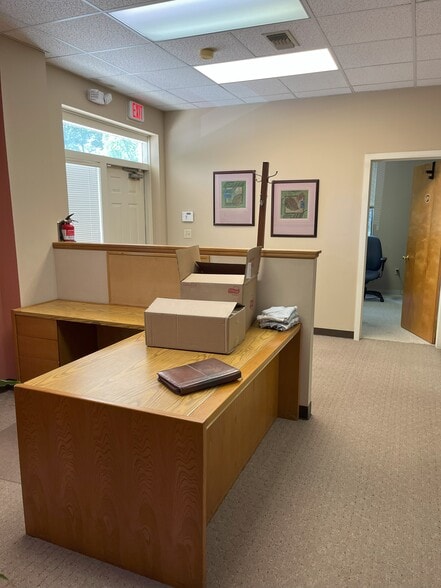 More Photos Of 101-103 Commons Ct, Chadds Ford Medical For Sale