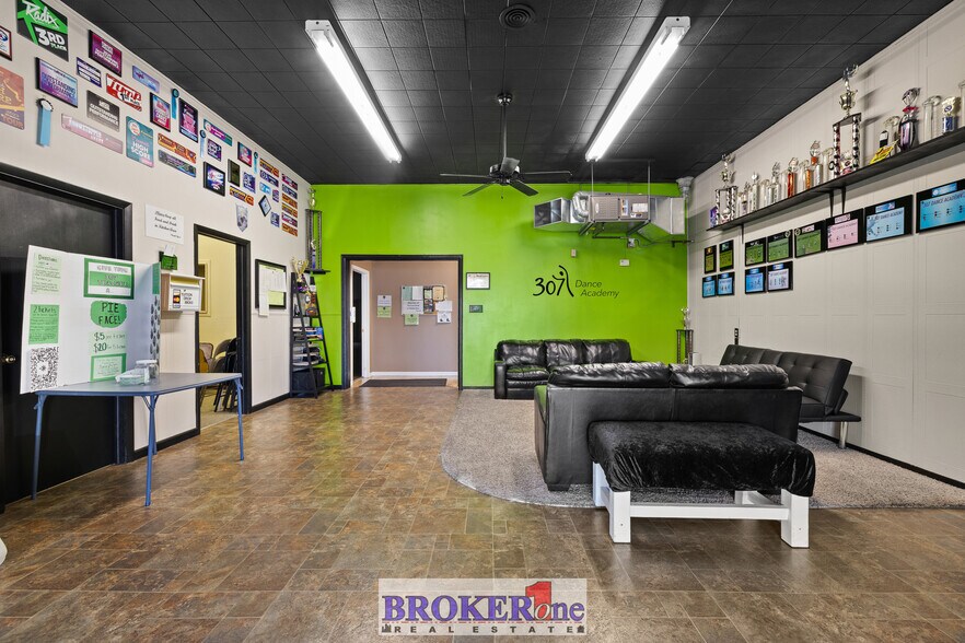 More Photos Of 225 N Wolcott St, Casper Flex For Lease