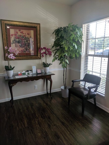 More Photos Of 2515A Wilma Rudolph, Clarksville Office For Lease