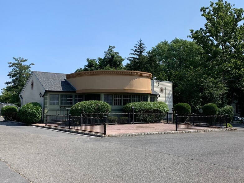 More Photos Of 3115 State Route 35, Hazlet Restaurant For Sale