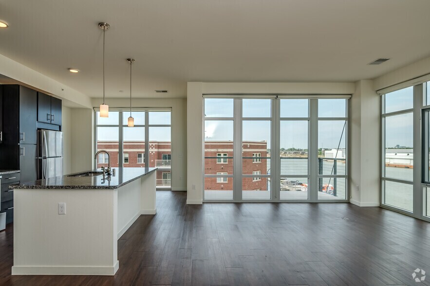 More Photos Of 115 E Walnut St, Green Bay Apartments For Lease