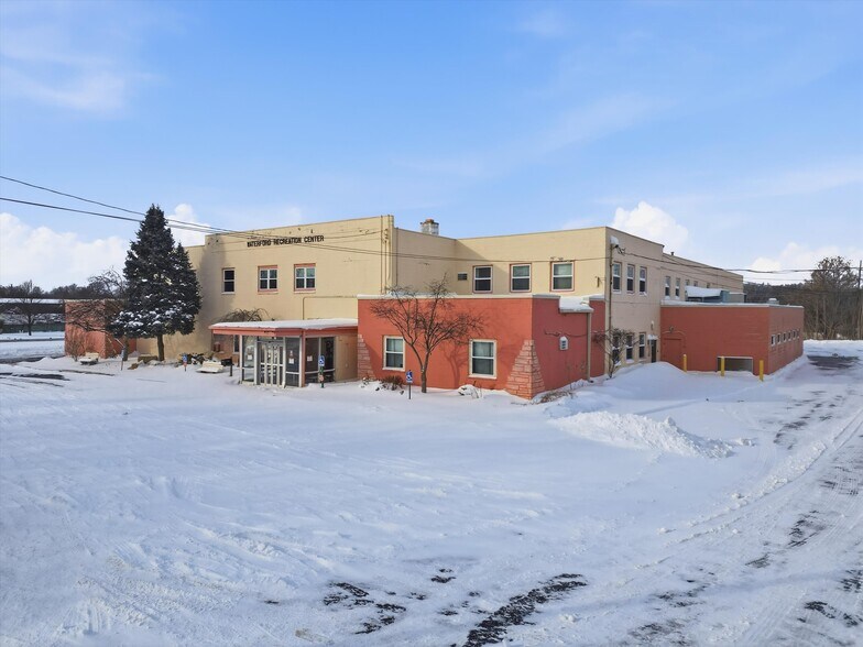 Primary Photo Of 5640 Williams Lake Rd, Waterford Township Light Manufacturing For Sale