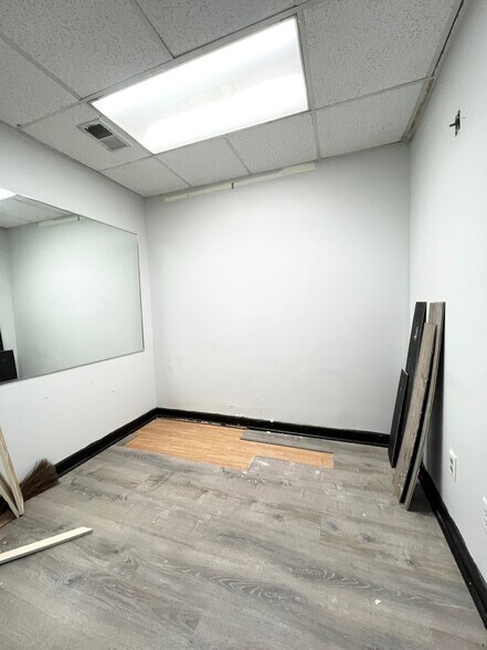 More Photos Of 3233 Ampere Ave, Bronx Storefront Retail Residential For Lease