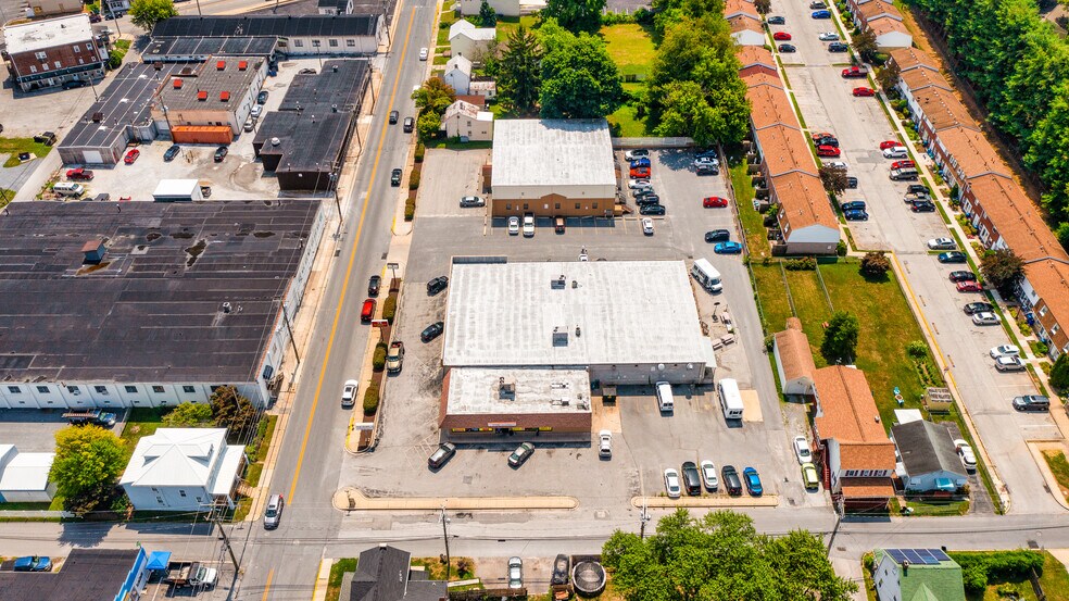 More Photos Of 288 E Green St, Westminster Warehouse For Lease