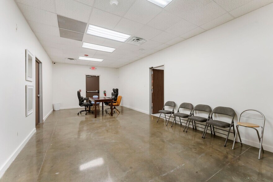 More Photos Of 26211 I-45, Spring Office For Lease