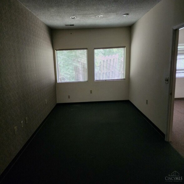 More Photos Of 779 Reynard Ave, Cincinnati Medical For Sale