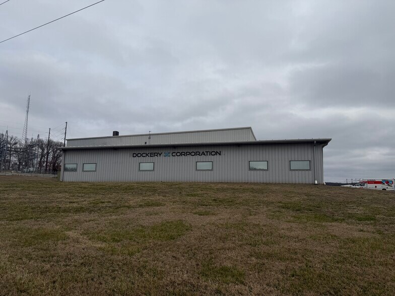 More Photos Of 1202 Industrial Dr, Warsaw Industrial For Sale