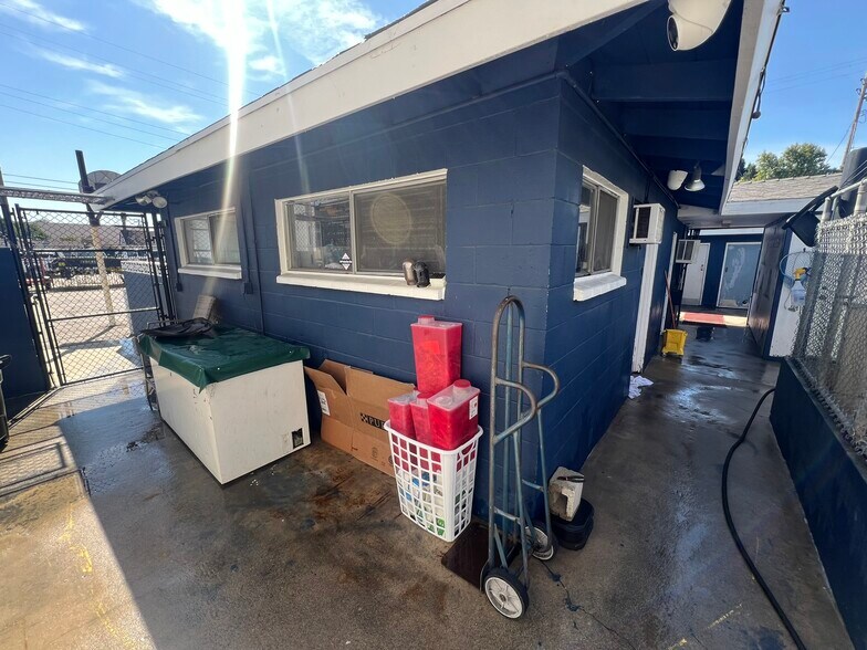 More Photos Of 1823 W San Bernardino Rd, West Covina Office For Sale