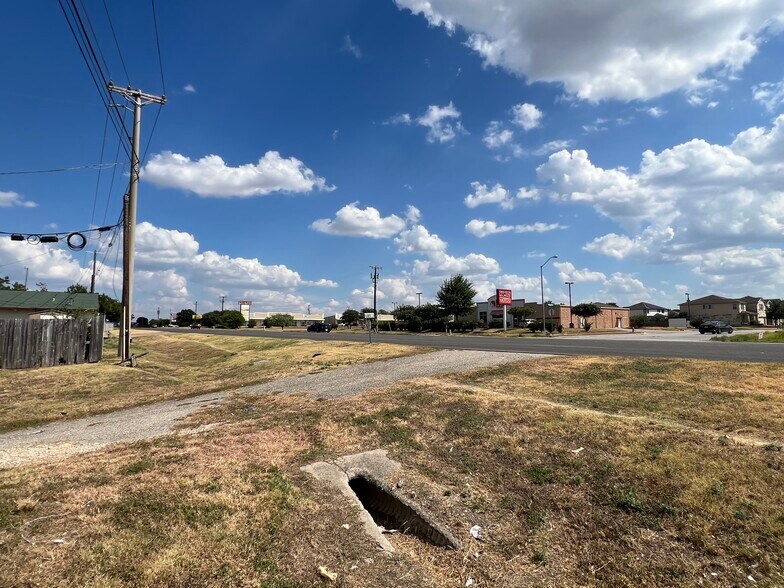 More Photos Of 4401 W Stan Schlueter Loop, Killeen Land For Sale