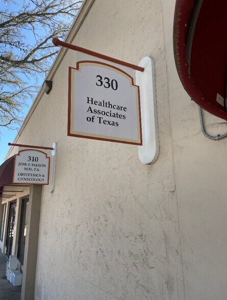 More Photos Of 3501 N Macarthur Blvd, Irving Medical For Sale