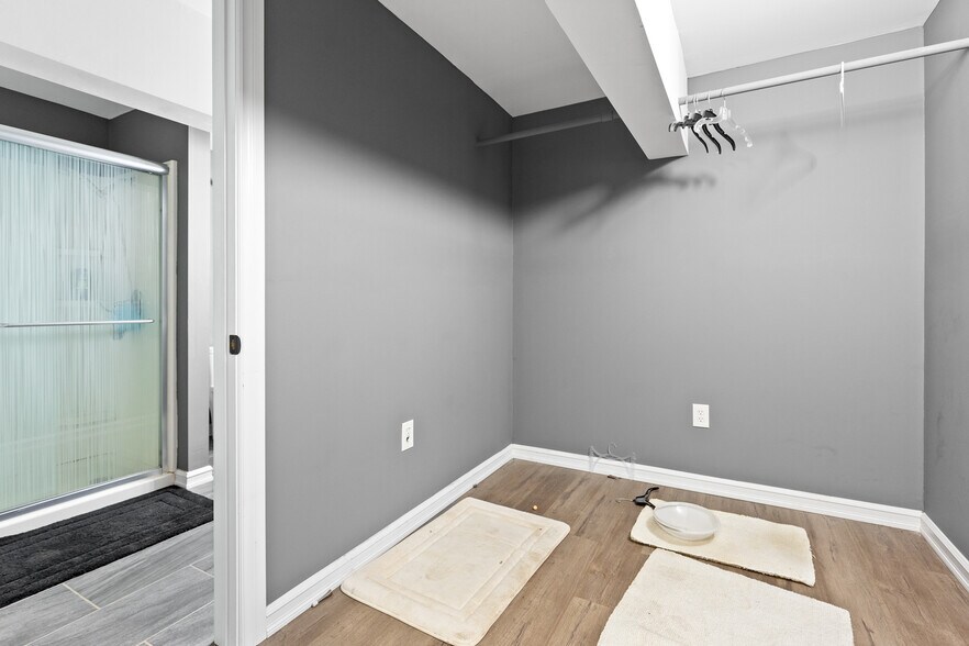More Photos Of 1725 Rossi Dr, Tecumseh Distribution For Sale