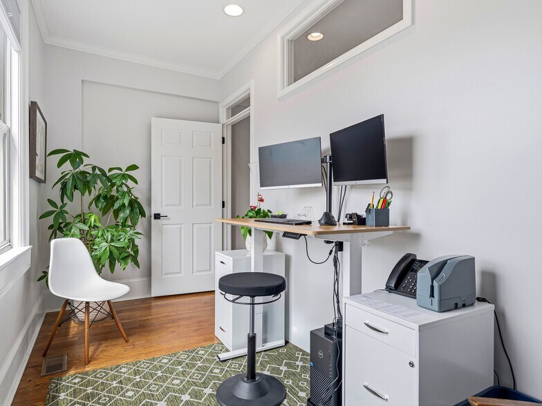 More Photos Of 339 Merrimon Ave, Asheville Office For Sale