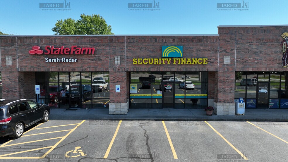 More Photos Of 1600-1694 US Highway 60 E, Republic Storefront Retail Office For Lease