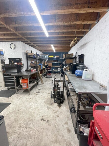 More Photos Of 2443 St Johns Bluff Rd S, Jacksonville Service For Sale