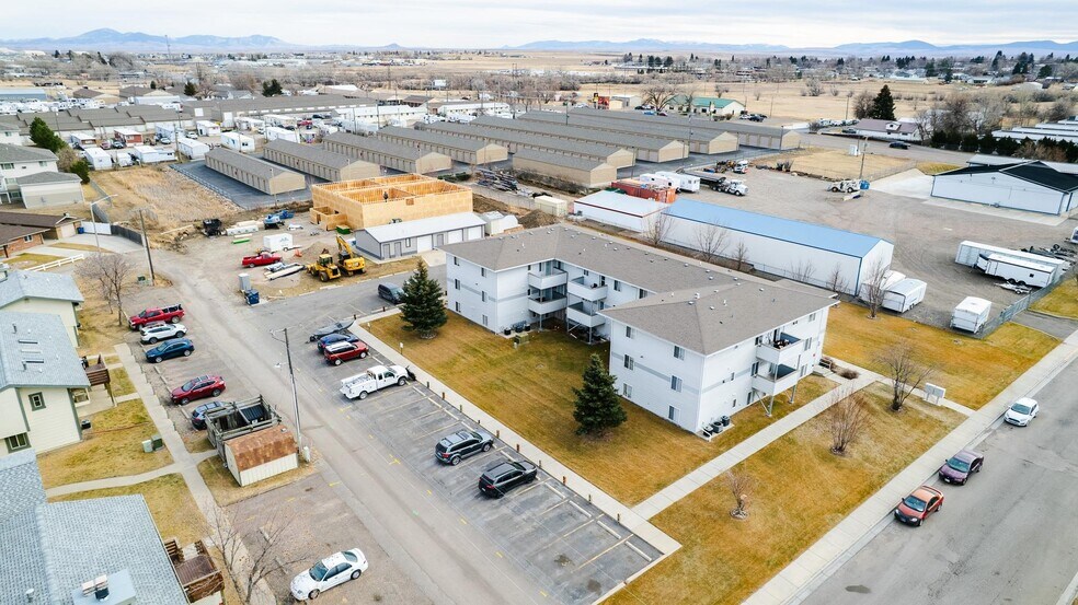 More Photos Of 305 46th St N, Great Falls Apartments For Sale