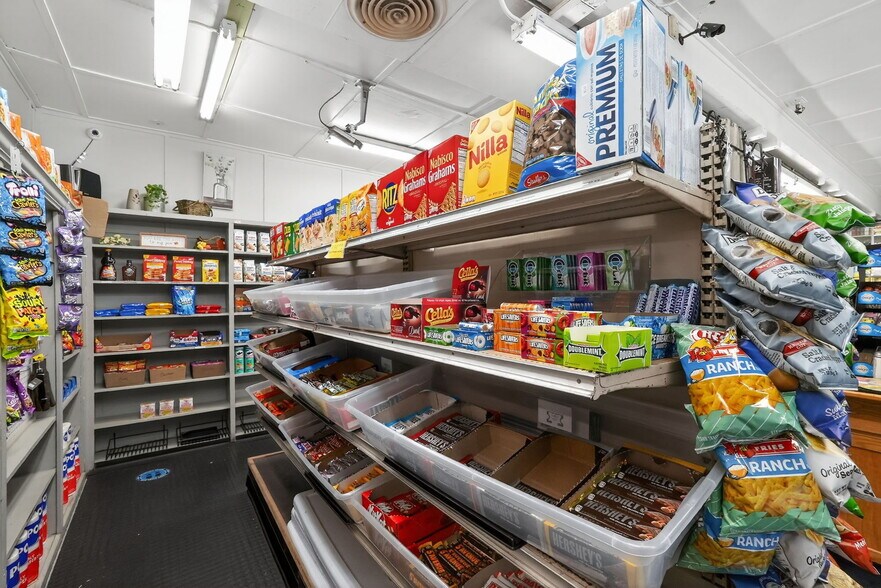 More Photos Of 56 Emerson St, Kingston Convenience Store For Sale