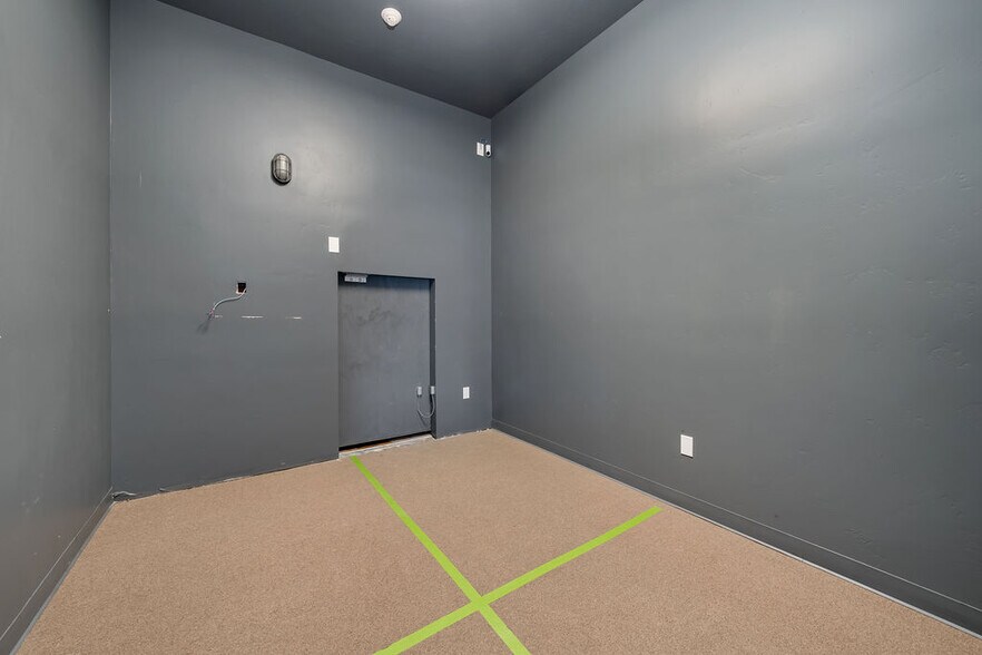 More Photos Of 8115-8149 El Camino Real, Atascadero Storefront Retail Office For Lease