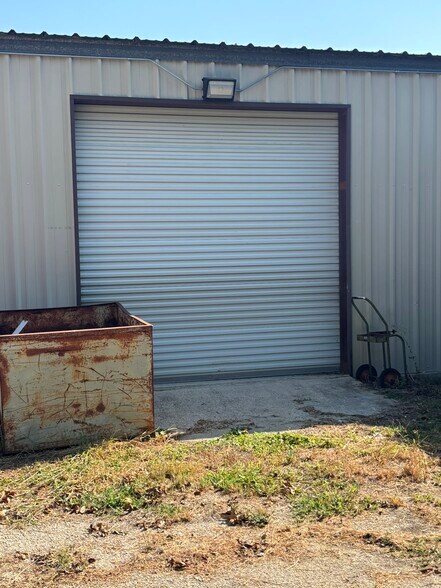 More Photos Of 5440 TX-123 Bypass South, Seguin Industrial For Sale