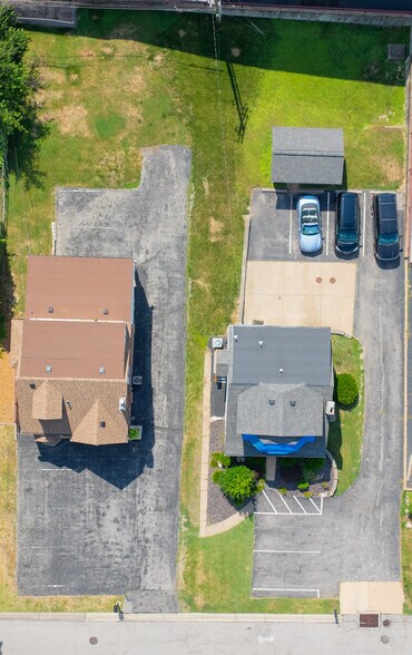 More Photos Of 4150 Crescent Dr, Saint Louis Office For Sale