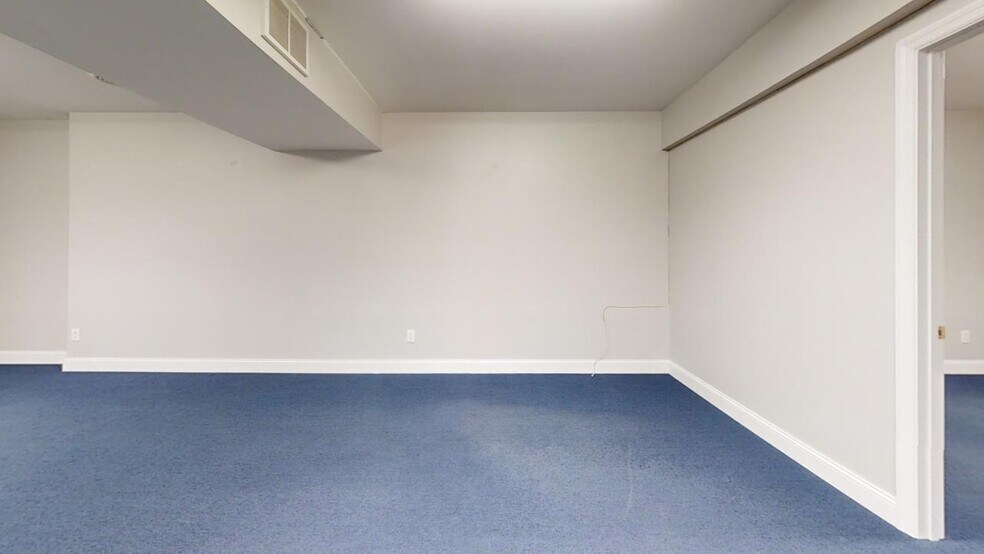 More Photos Of 7204 Executive Pky, House Springs Medical For Lease