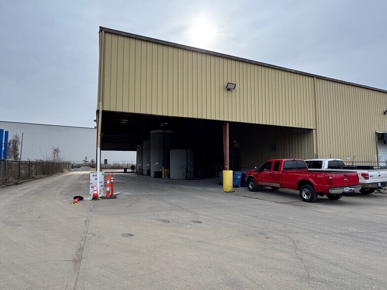 More Photos Of 1811 N Topping Ave, Kansas City Warehouse For Sale