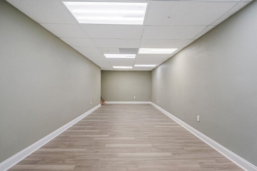 More Photos Of 440 Plumosa Ave, Casselberry Warehouse For Lease