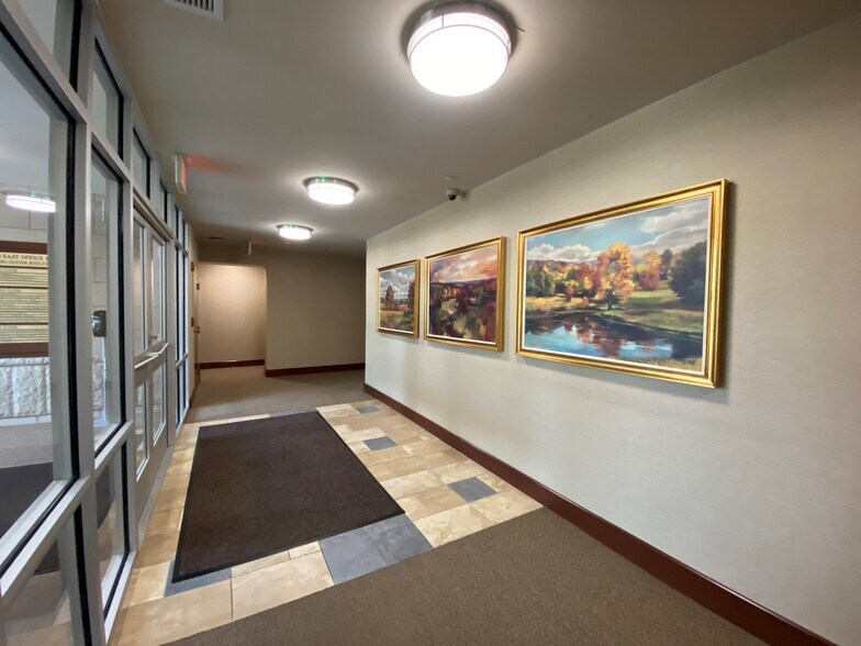 More Photos Of 117 Metro Center Blvd, Warwick Office For Lease