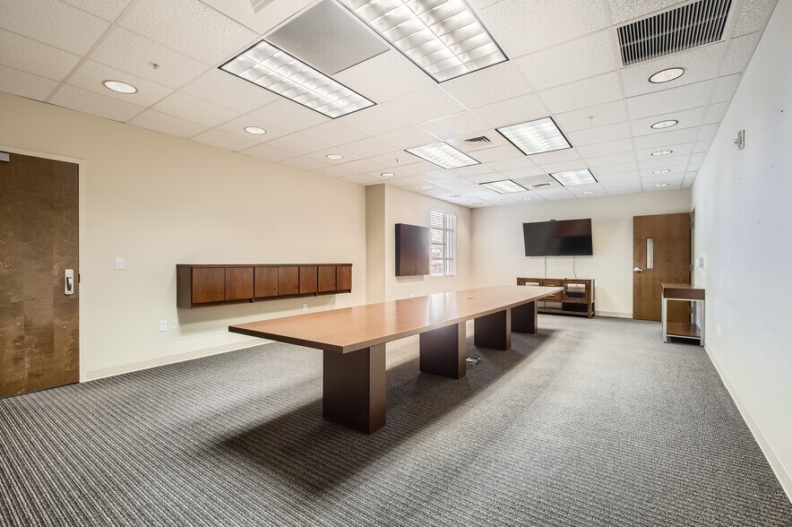More Photos Of 4770 Larimer Pky, Loveland Hospital For Sale
