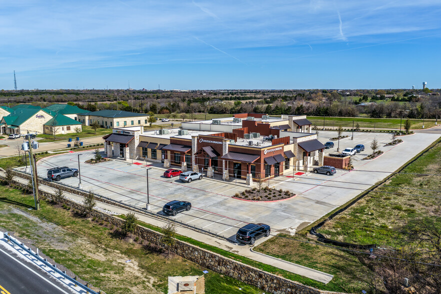 More Photos Of 6601 Horizon Rd, Heath General Retail For Lease