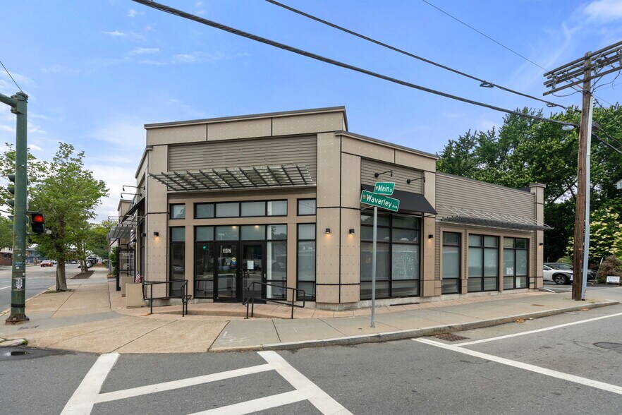 More Photos Of 347-351 Main St, Watertown Freestanding For Lease