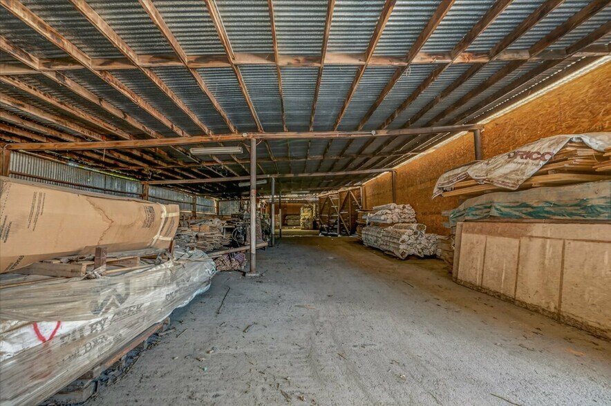 More Photos Of 708 N Pleasant Ave, Fresno Warehouse For Sale