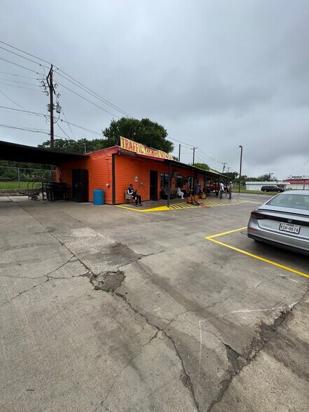 Primary Photo Of 5524 E Lancaster Ave, Fort Worth Carwash For Sale