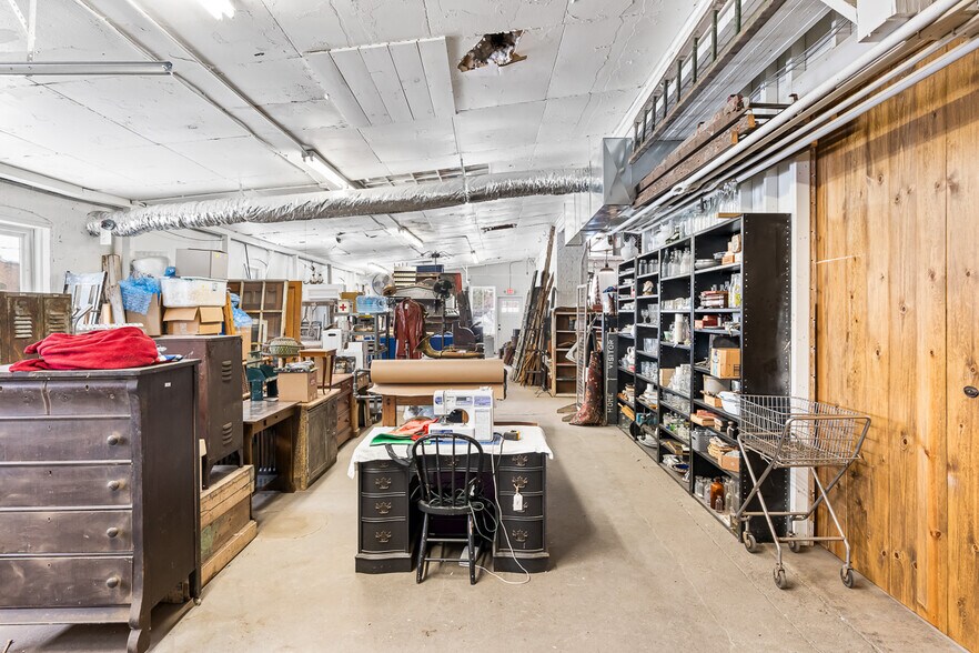 More Photos Of 219 Jefferson St, Waupaca Storefront Retail Office For Sale