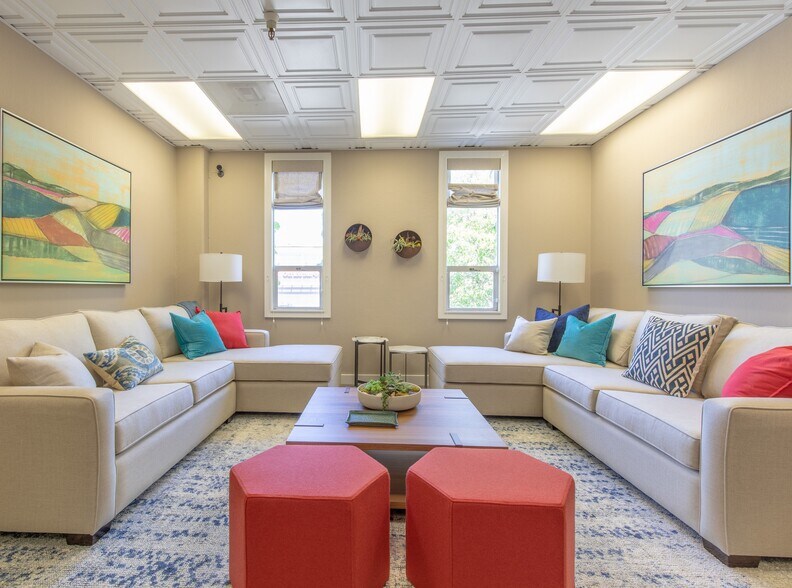 More Photos Of 1308 9th St, Berkeley Warehouse For Lease