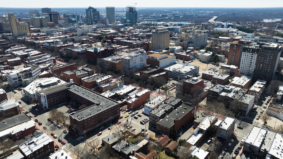 More Photos Of 310 W Broad St, Richmond Storefront For Sale