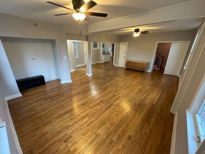 More Photos Of 4612 College Ave, College Park Sorority Fraternity House For Sale