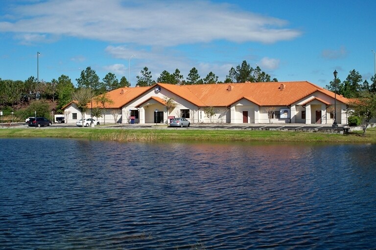 More Photos Of 12315 Lake Underhill Rd, Orlando Medical For Lease