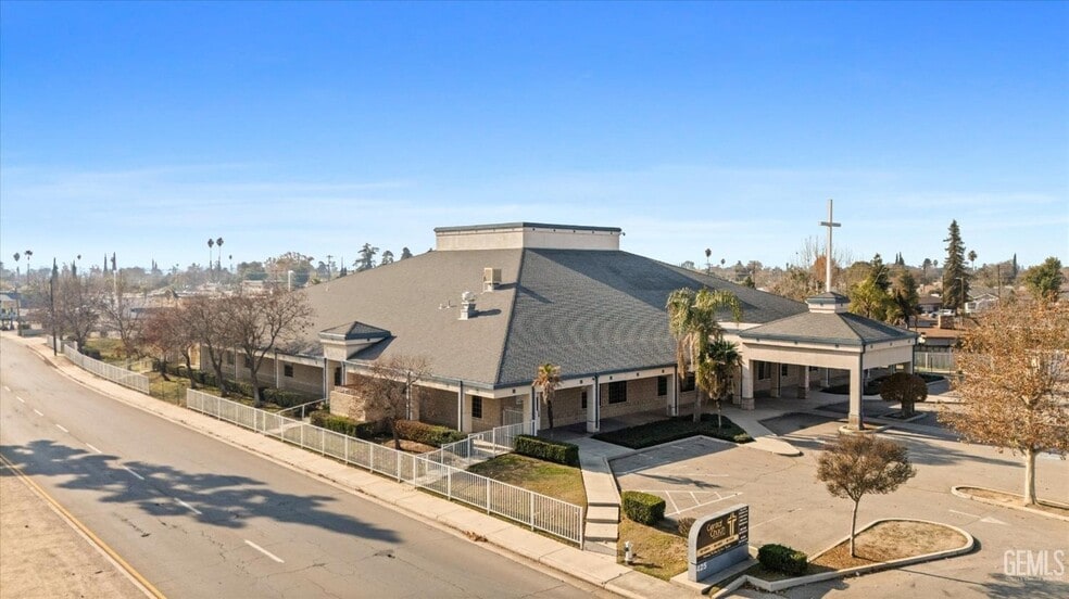 Primary Photo Of 425 S H St, Bakersfield Religious Facility For Sale